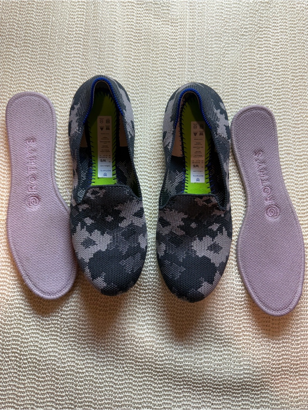 Rothy’s Loafer Retired Gray Botanicamo size 6